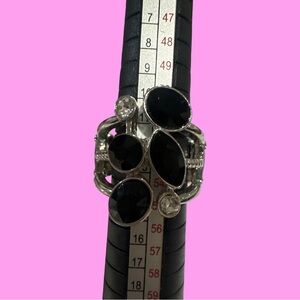 Elegant Black and Silver Women's Ring